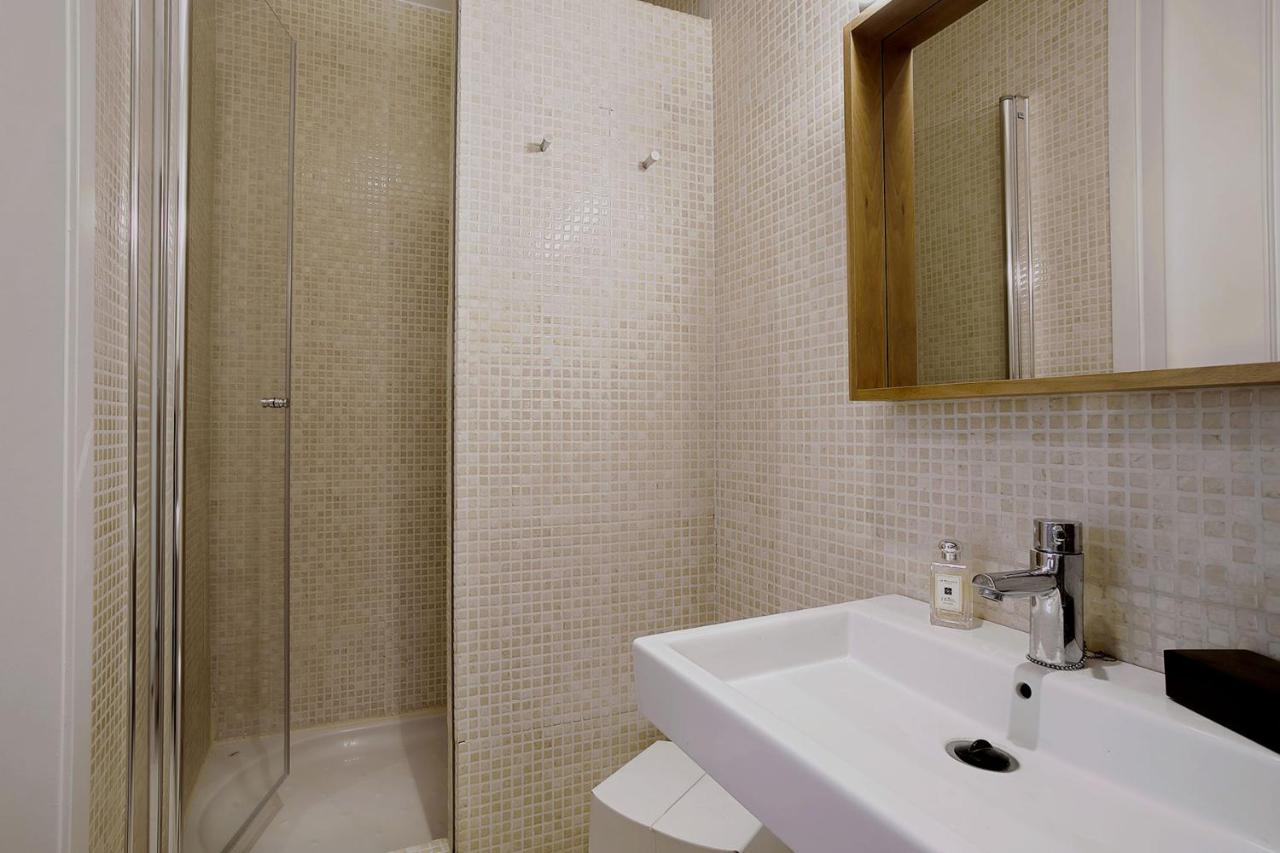 Genteel Home Huertas Мадрид Екстериор снимка